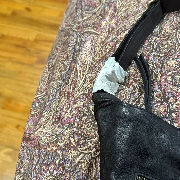 Free people Black Studded Leather Shoulder Bag NWT’s - Picture 4 of 12